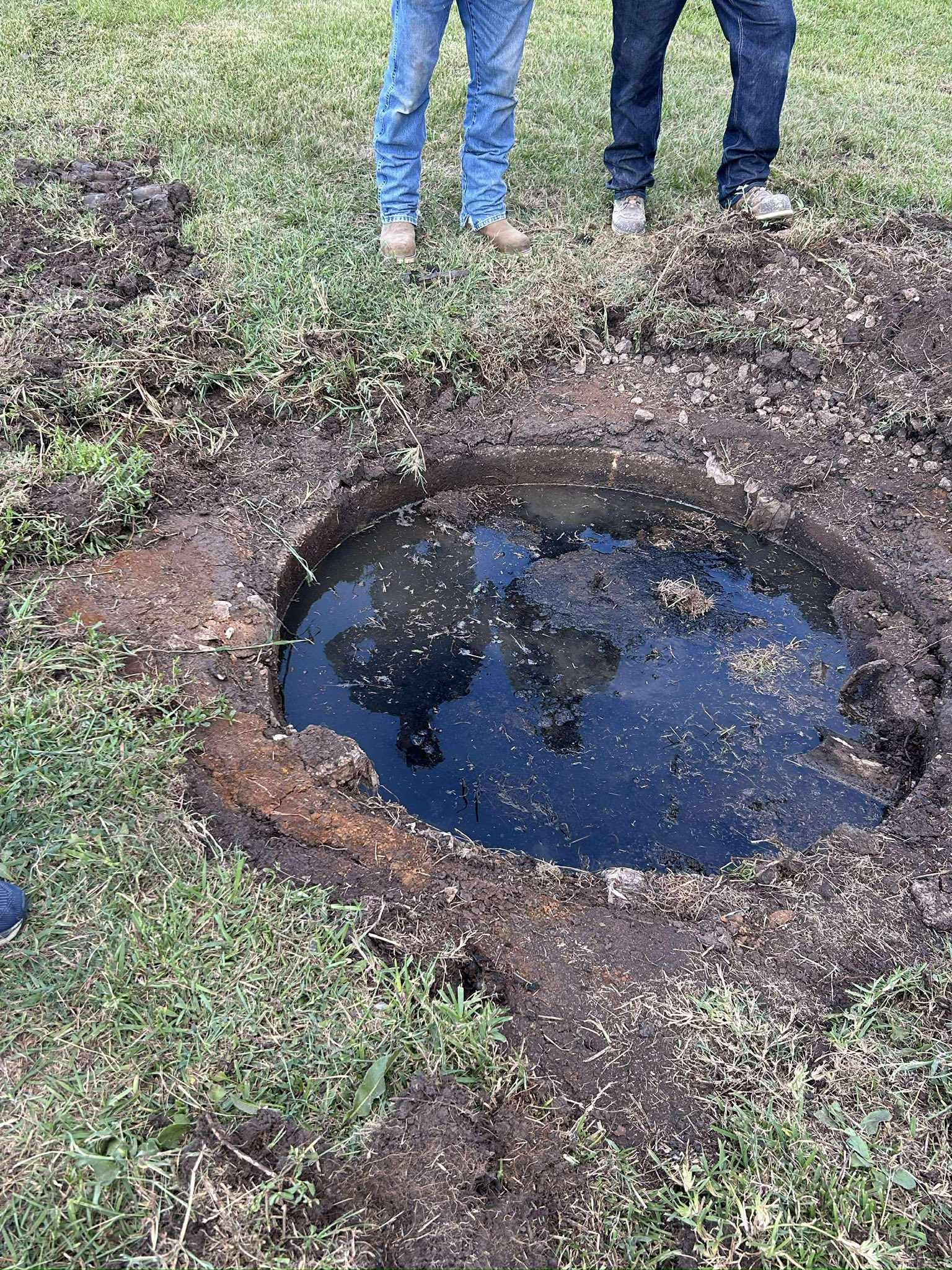 LVJR Service Solutions technician on-site